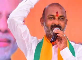 కేసీఆర్, కేటీఆర్ కు సిట్ సమన్లు..! రేవంత్ కు బండి కీలక సూచన..!