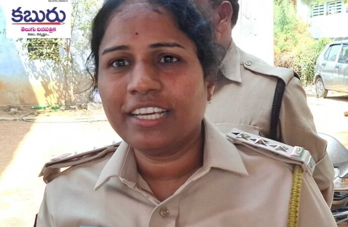 మీడియాను బెదిరించే స్థాయికి ఎదిగిన ఎక్సైజ్ సిఐ స్వప్న