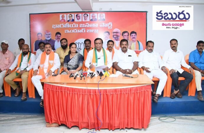 పదవులే ముఖ్యమా..ప్రజా సమస్యలు పట్టవా? 1 పదవులే ముఖ్యమా..ప్రజా సమస్యలు పట్టవా?