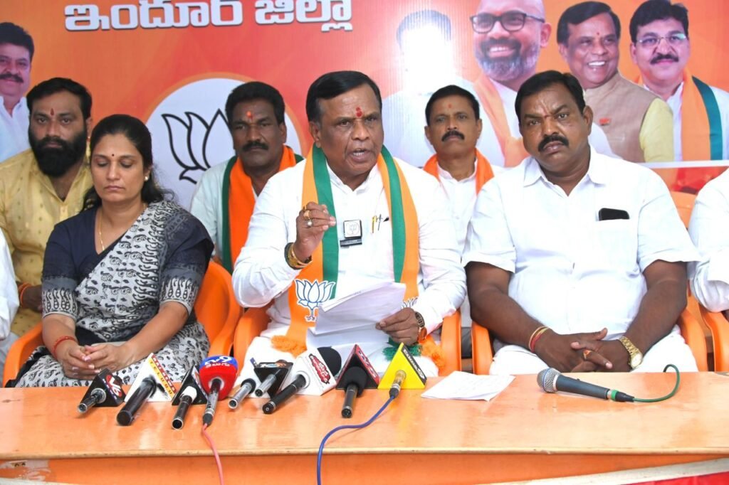 పదవులే ముఖ్యమా..ప్రజా సమస్యలు పట్టవా? 2 WhatsApp Image 2026 05 23 at 1.25.06 PM