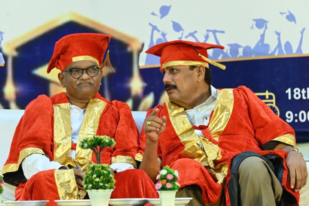 విద్యార్థులు ఆత్మవిశ్వాసంతో ఉన్నత శిఖరాలను అధిరోహించాలి 3 WhatsApp Image 2026 06 18 at 4.29.45 PM