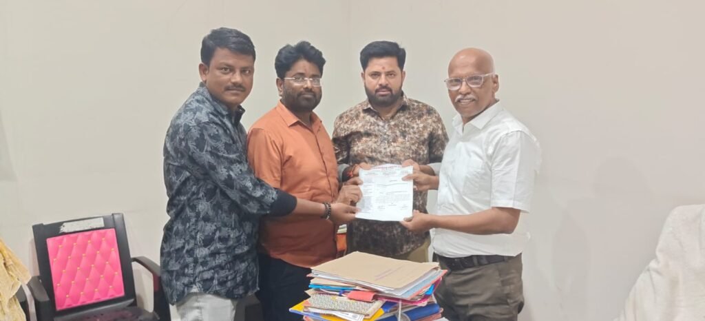 ప్రైవేట్ కార్పొరేట్ పాఠశాలల్లో జర్నలిస్టుల పిల్లలకు ఉచిత విద్య అందించాలి 1 WhatsApp Image 2026 07 14 at 5.59.09 PM 1